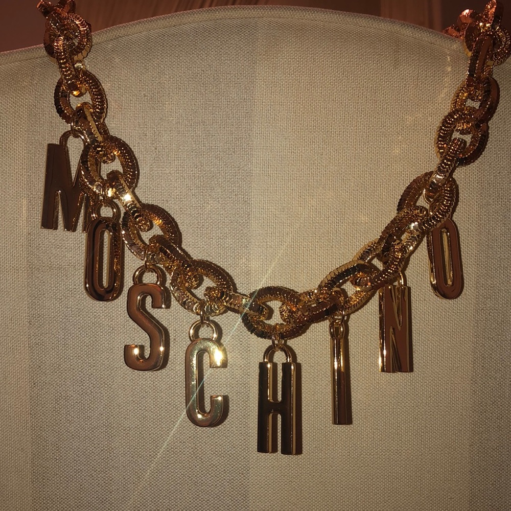 Gold link HM x Moschino belt - Picture 3 of 4